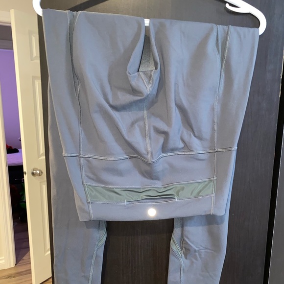 Lululemon leggings - Picture 1 of 2